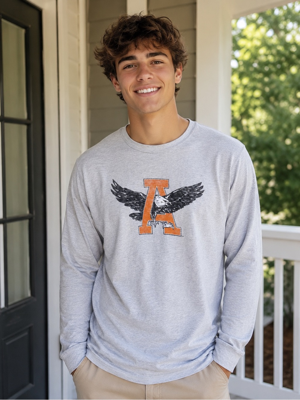 47 Men's Light Gray Long Sleeve Auburn Graphic Tee